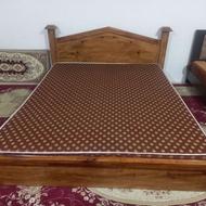 تخت دونفره چوبی باتشک