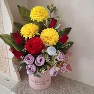 گل مصنوعی باگلدون