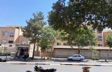 مغازه با زیر و رو و امکانات جداگانه