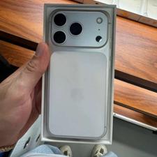iPhone 17 pro zaa