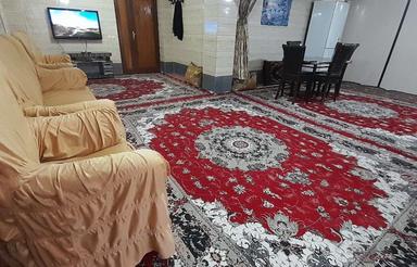 سوئیت دربستی مبله همکف با پارکینگ برای 3ماشین