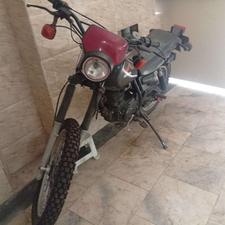 موتور سیکلت اکسل