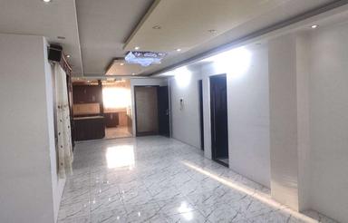 منزل تجاری مسکونی بالای مغازه که مالکیت دو مغازه را دارد
