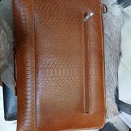 کیف چرم طبیعی کلاسیک