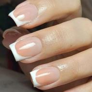 کاشت ناخن با ژل