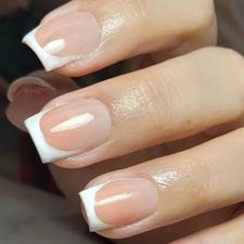 کاشت ناخن با ژل