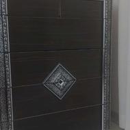 کمد کاملا سالم بدون شکستگی