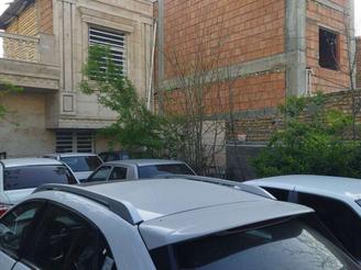 خانه مسکونی دو طبقه شیک و زیبا در بهترین نقطه شهرستان