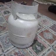 1عددپیک نیک یک ونیم کیلوگرمی؟ LpG 1کیلوگرم به رنگ سفید بفروش