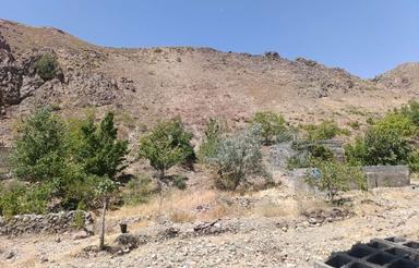 600 متر زمین چشمه کوهستان