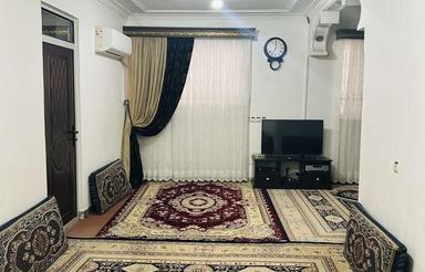 فروش خانه ویلایی به همراه 100متر پی ستون زده در حیاط