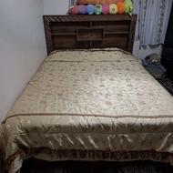 تخت دو نفره تمیز