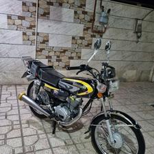 رهرو 125 کاربرات