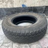 یک حلقه لاستیک 215-15 رنجر کاپرا ، رونیز، پیکاپ