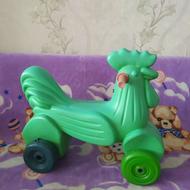خروس چرخ دار