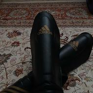 یک جفت ساقبند اسپارینگ مدل آدیداس