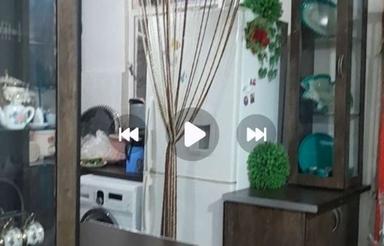 خانه بسیار تمیز واقع درگوشه دو نبش