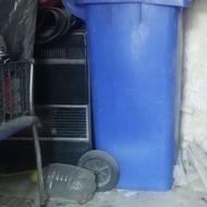 سطل زباله چرخ دار بزرگ بزرگ و جنس عالی