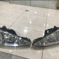 یک جفت چراغ جلو 206