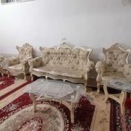 مبلمان سلطنتی باسه عددمیز جلو مبلی سالم وعالی