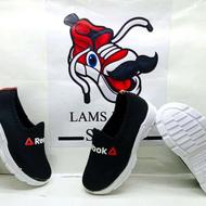 کفش راحتی پشت تسمه دار سایز 25تا30 عمده