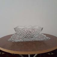 سرویس پذیرایی طبق تصویر