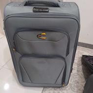 چمدان نو و سالم