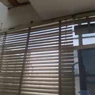 پرده کرکره فلزی سبز پستی