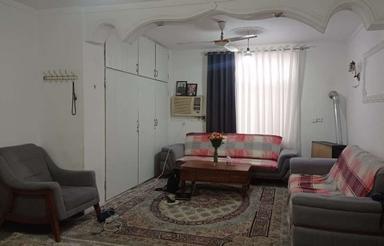 زمین و خانه مسکونی و تجاری