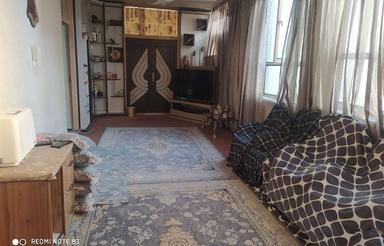 رهن و اجاره فوری طبقه دوم از منزل دوطبقه راه مجزا