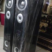 اسپیکر. ایستاده دنس