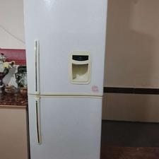 یخچال هرکانیا