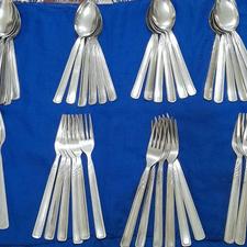 قاشق چنگال دستی 600 تومن