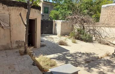 خانه ویلایی کلنگی