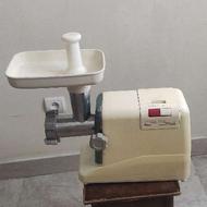 چرخ گوشت جهان اوا