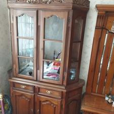 بوفه چوب گردو در دو تیکه تمیز