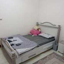 تخت و میز آرایشی نوجوان