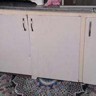 3 در کابینت فلزی تمیز همراه 3 کشو