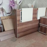 تخت خواب دونفره سالم بدون تشک با یه دونه پاتختی
