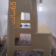 چارپایه پلاستیکی