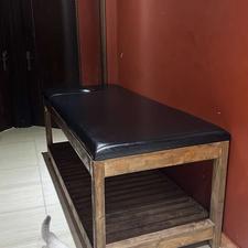 تخت ماساژ.