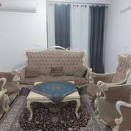 مبل 7 نفره کلاسیک چوب راش با سه تا میز جلو مبلی