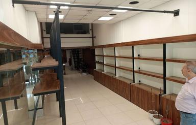 تجاری بزرگ و فوق العاده تمیز در قلب جمهوری
