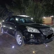 کاپوت بی رنگ ، دو در جلو و دو گلگیر جلو رنگ هستش.
