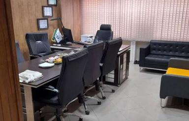 اجاره اداری 105 متر در چهارباغ بالا