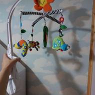 آویز تخت موزیکال مارک playgro