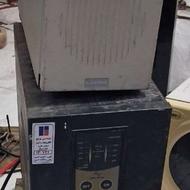 دو عدد ups یا برق اضطراری