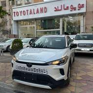 تویوتا کرولا کراس هیبرید 2026 سفید